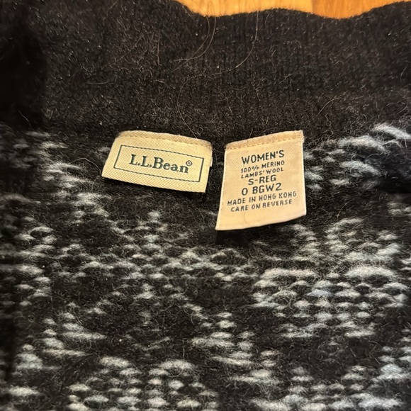 L.L. Bean Sweater - Picture 2 of 4